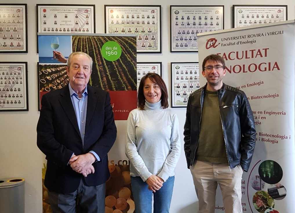 Miquel J. Rius, Montse Poblet y Manuel Suárez. Miquel J. Rius, Montse Poblet y Manuel Suárez.