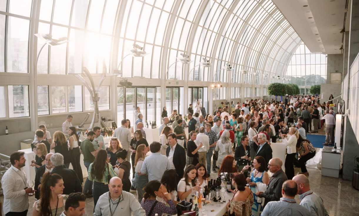 M&aacute;s de treinta bodegas presentaron sus novedades en el Palau de la M&uacute;sica.