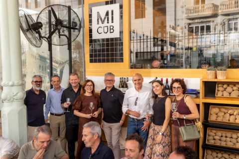 Sergio Bernardo, Paco Valls, Christian Jardel, Anabel Navas, Jos&eacute; Manuel Manglano, Toni y Olga Sarri&oacute;n y Alicia Voravins.