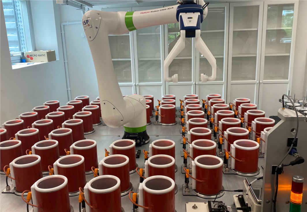 El robot colaborativo HAKKO de Laffort.